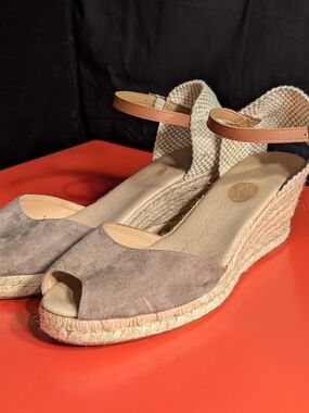 Pinaz espadrille wedge sandals with beige leather insole and a woven jute EUR 41